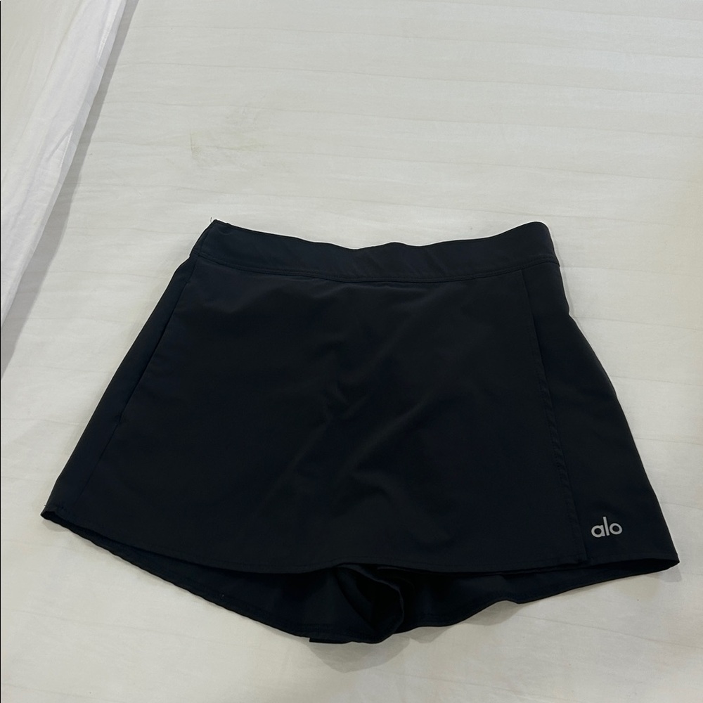 ALO Yoga Black Skort - Picture 3 of 5